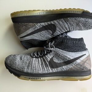 Nike Zoom All Out Wolf Grey Flyknit 844134-005 men’s 13 Black and Gray Shoes